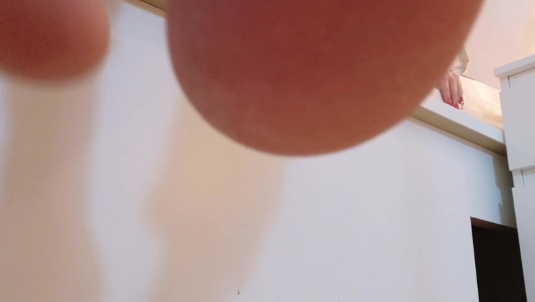 Erotic Tanya: Farting on my foot stool