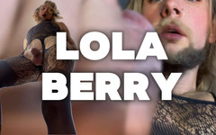 FemboyLoveU: Lola ráda stříká na podlahu