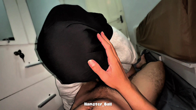 Hamster_Ball: Ich betrüge meine schöne college-freundin für einen blowjob auf meinem...