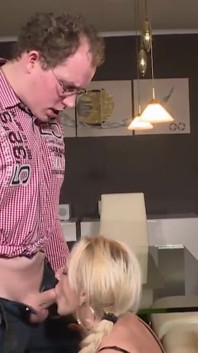 Grande e profondo nella figa della ninfomane tedesca!