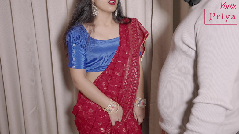 Your Priya: Quente indiana em Peak fodida e gozada dentro em hindi...