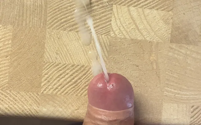 Young cum: Young Boy Masturbation Close up and Cum