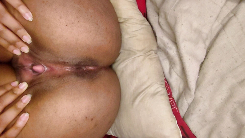 Brunnete Sofi: Pantat bahenol pacarku dientot habis-habisan sama pacarku untuk menghentikan kontolku