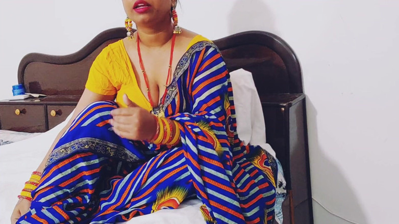 Hotty Jiya Sharmaa: Adik ipar miang mengongkek bhabhi India yang baru berkahwin