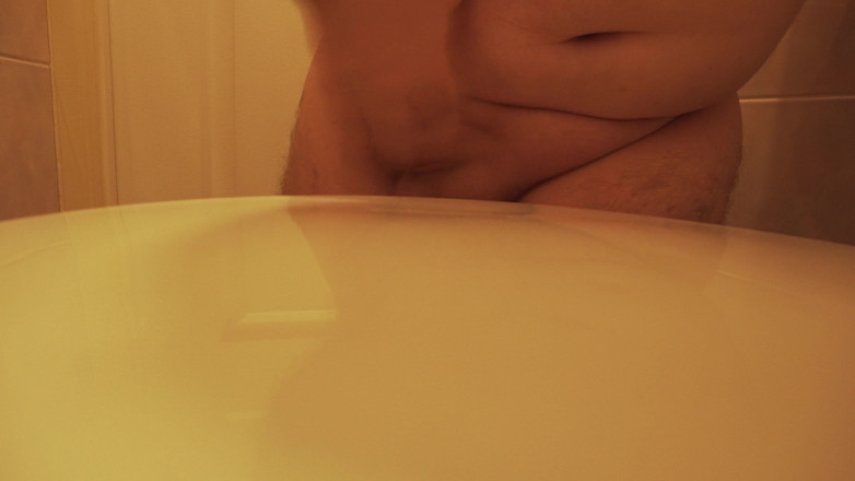 MiniCorgi: Midget jerking off in the toilet
