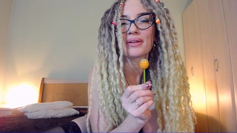BadAssBitch: LolliPop - tachinare și umilire