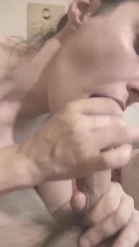那是一次梦寐以求的口交，我入侵了你梦幻般的空间