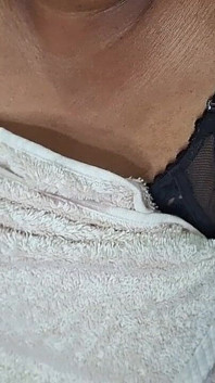 Busty Asian MILF najgorętsze wideo