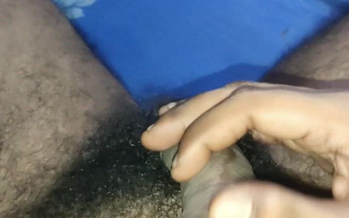 Straight Guy09: भारतीय देसी बालों वाले काले लड़के अपना लंड और कामुक शरीर दिखा रहे हैं