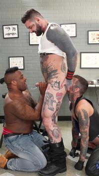 Tat my hole
