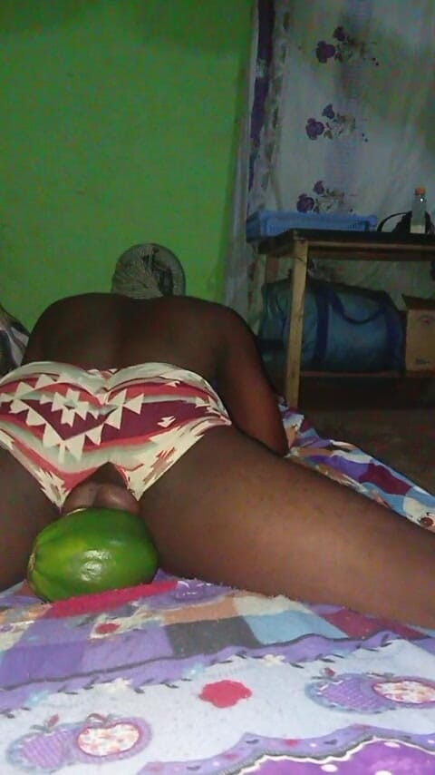 Badman4606: Bryson con cặc bự rải rác âm hộ của cô ấy