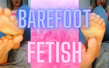 Monika Nylon: (32) Feticcio del piede nudo