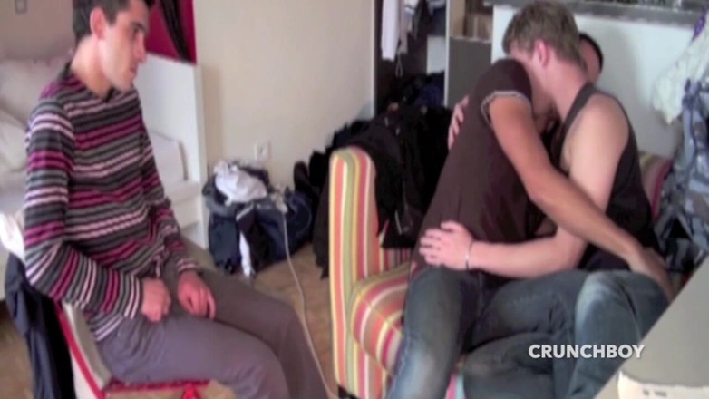FRENCH AMATORS SEXTAPES: Slut fucked by surprise by Kameron and Greg