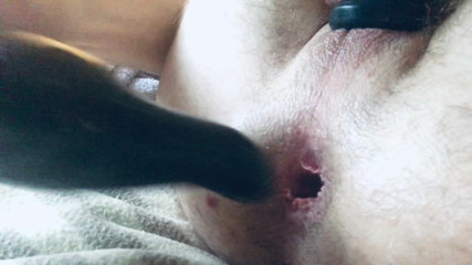 Homemade gay assplay: Трахаю ділдо в мою дупу