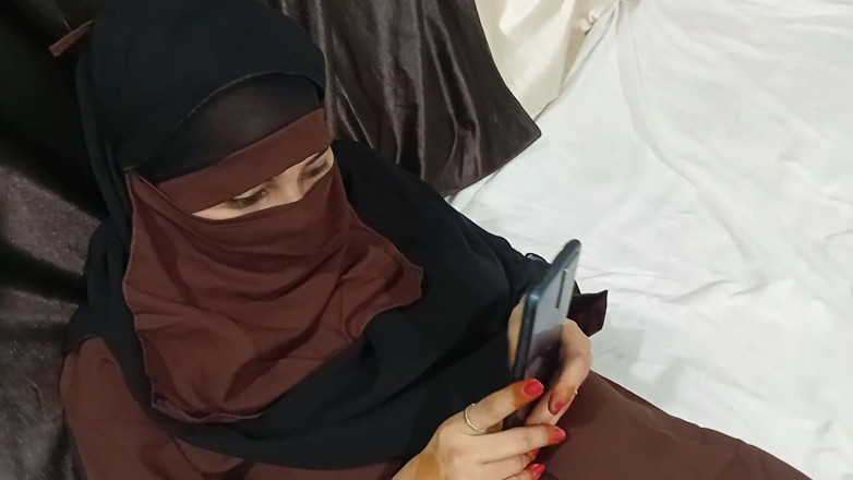 Dearshivani: Juicy Pussy of a Beautiful Muslim Girl, I've Never Fucked...