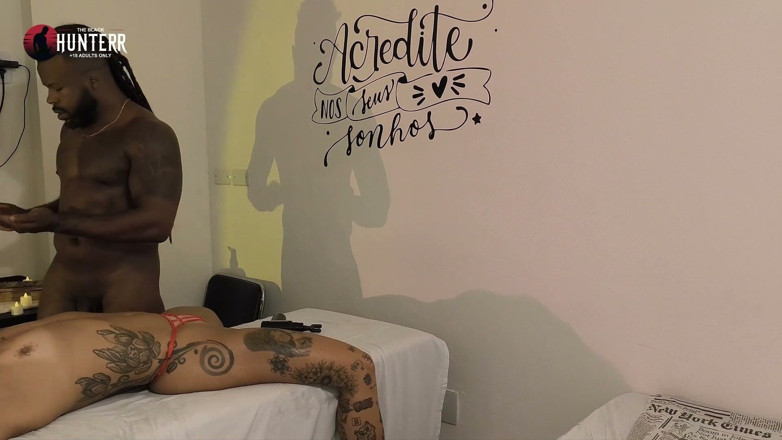 The Black Hunterr Hetero: To See Wife Get Massage