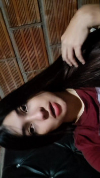 Horny Babe Fingers Herself to Orgasm