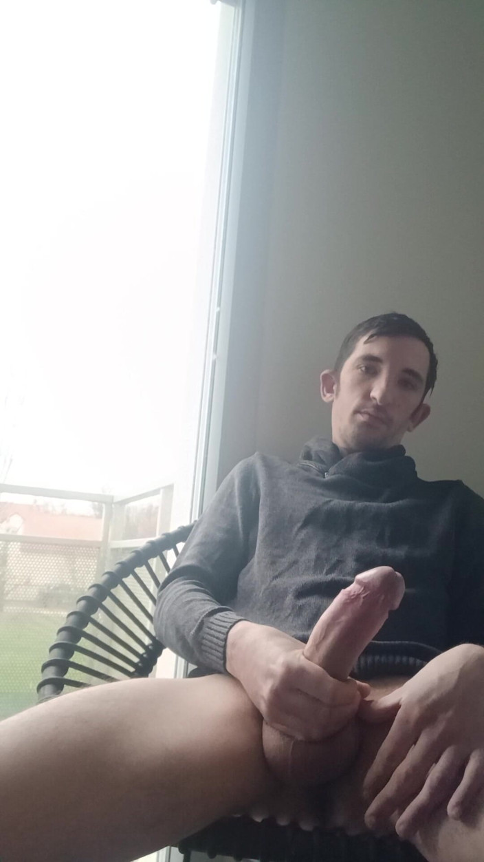 Alexis bondoux: Handjob pagi