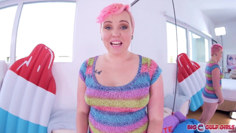 Top Web Models: Miley may si gadis remaja gemuk lagi asik nyepong kontol...