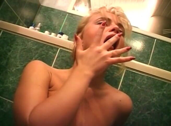 European Classics: MILF please her hairy pussy in bathroom