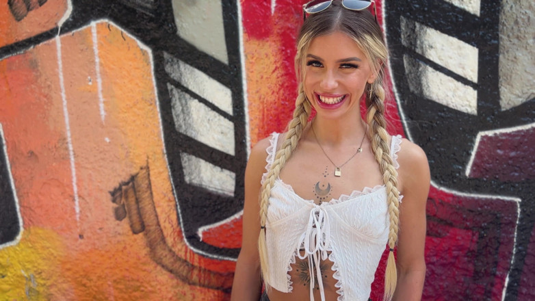 Magic happy hour: Model(mis)behaviour - New Starlet Annabella Blue on Her Way to Fame -...