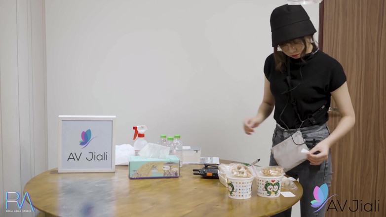 AV Jiali: Trợ lý Ranako thay thế một nữ diễn viên khiêu...