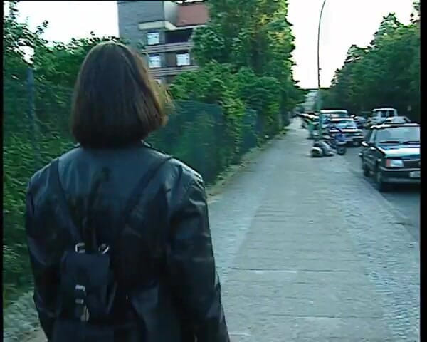 YOUR FIRST PORN: Schulmaedchen Sophie Zeigt Muschi Softclip sinh viên Sophie khoe clip...