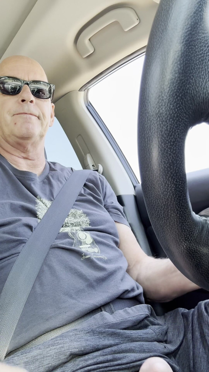 ProfessorPaul: Stepdaddy Jerks in While Driving