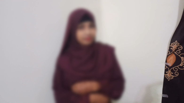 Bd fuking: Desi Tik Toker muslim hijab meia-tia fode buceta apertada bonita...