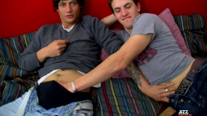 Jizz Addiction: Euro twink šuká sendvič