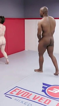 Nikki Sequoia vs Will Tile - Entregando o BBC para outro oponente