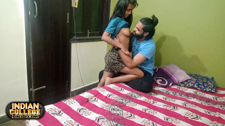 Hindi-Sex: Soczysta 18-letnia chuda dziewczyna Desi zerżnięta przez indian Hunk