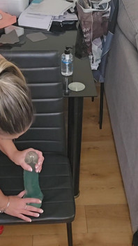 Maisie Lewis dengan Dildo 12Nya