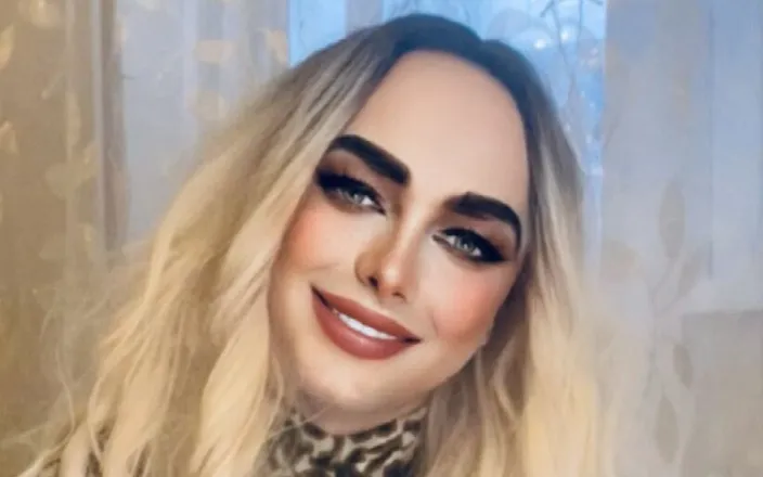 Sasha Q: Good Welcome to My Channel, with Love Sasha Q