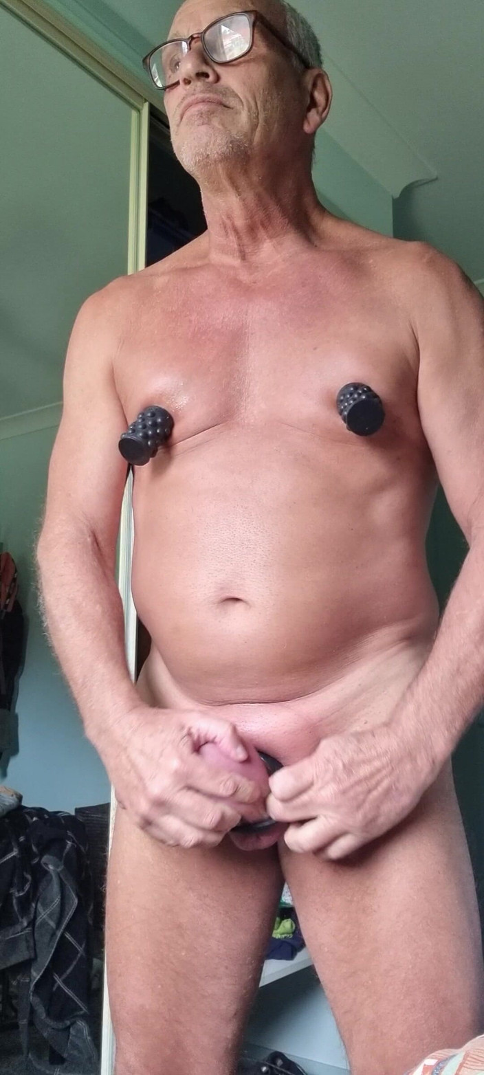 yogiyumyum: Esa mirada recién bombeada
