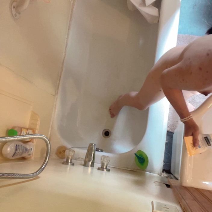 sweethanajapanese: Prostá Sukně Hana Je Svléká
