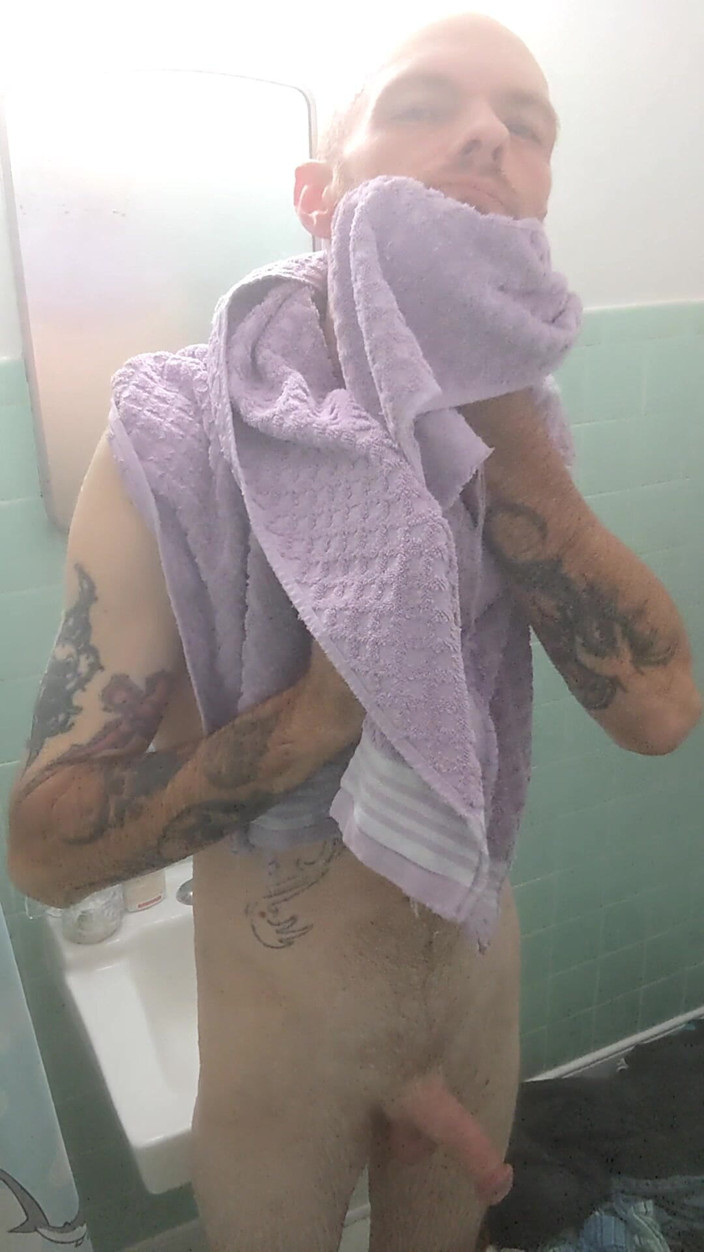 Codi Bonez: Vamos tomar um banho sexy