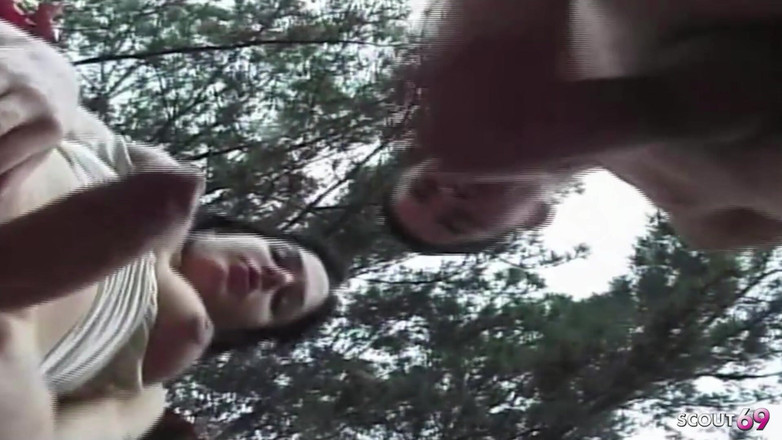 Shemale TS Collection: Sexig Shemale knullar mager pojke utomhus i hårig rövhål