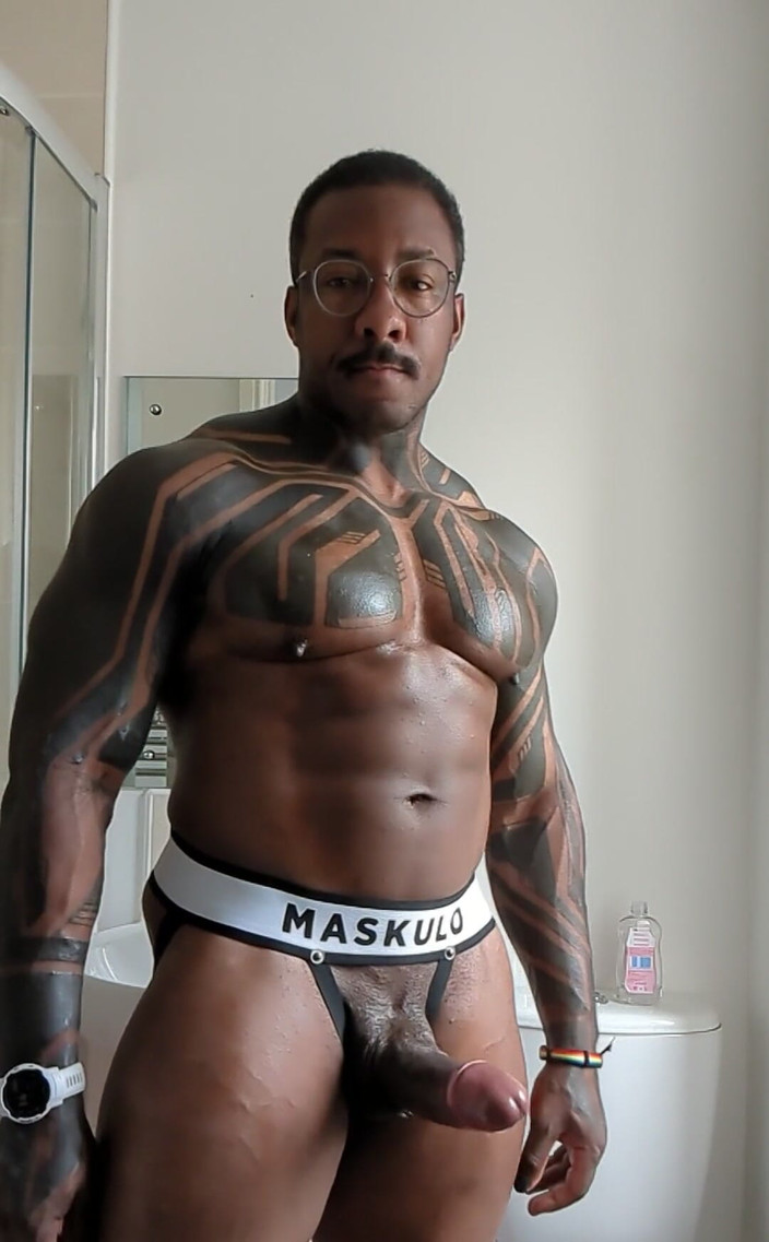 Amadeus: Grosse bite huilée