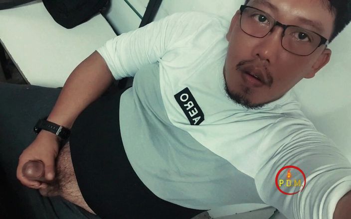 pinoy malibog: Daddy Jerks off Hard-thick, Creamy Cum Shoots Out, and I...