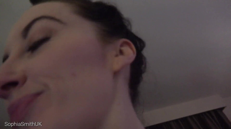 SophiaSmithUK: ASMR बड़ा चुंबन