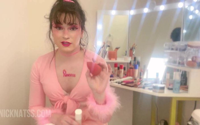 Natalie Napoli: Tgirl kejam melakukan riasan bancimu