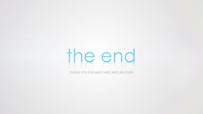 Mature NL: This lesbian grandma loves her pussy wet and young