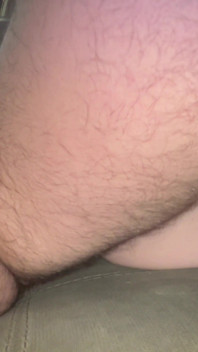 Tato sexy blondýnka se snaží udržet těhotenství, zatímco její přítel čeká v autě!