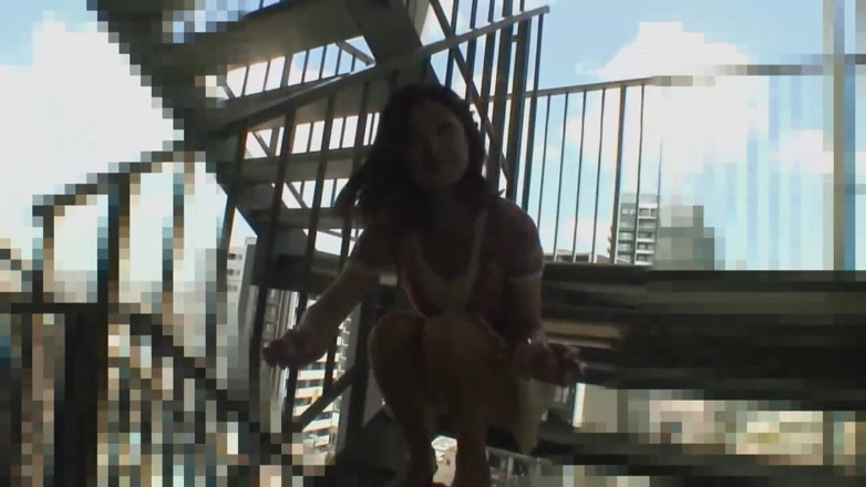 Milf in Love: Behaarte japanische milf - episode 01