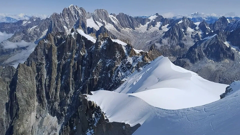 PeacefulDigit325: Cynthia - một con búp bê trong thế giới thực