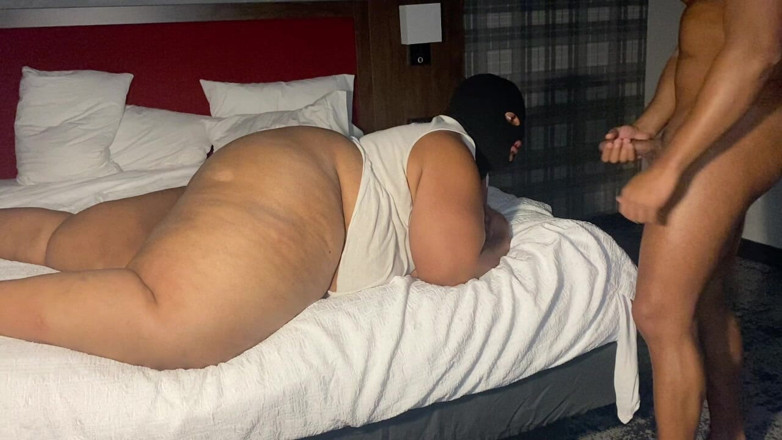 Fat Chub Booty: Big Boy uwielbia stopy i dick down część 2!