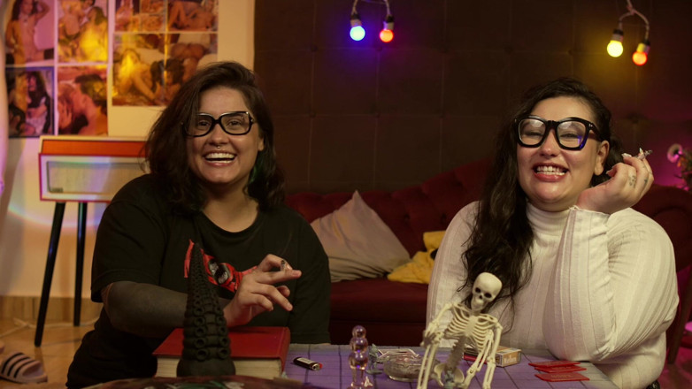 Gordelicias: Smoking Fetish! Two Hot Women Smoking and Talking About Their...