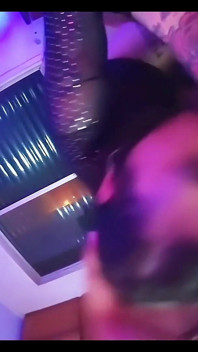 Harika Bir Penis Emici Olmak