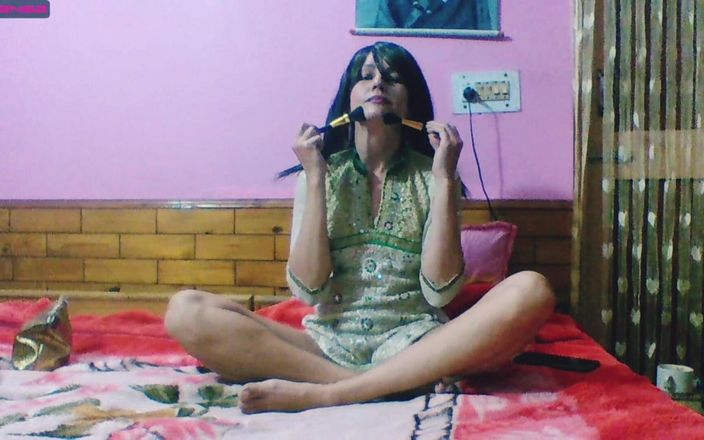 Bolly Karma: 最高の楽しい熟女異人種間。